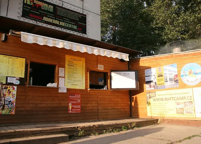 Hostel Boathouse Praga